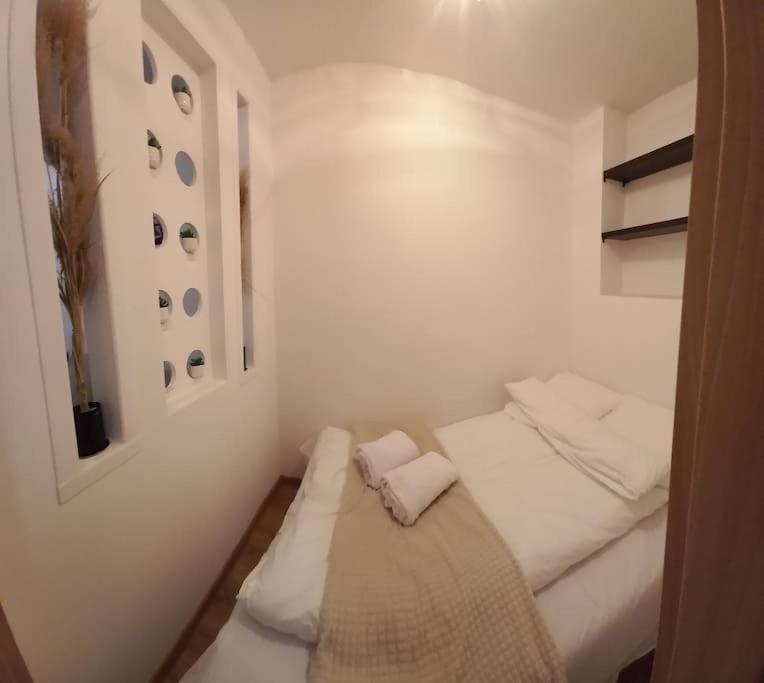 Kawalerka W Centrum Apartament *